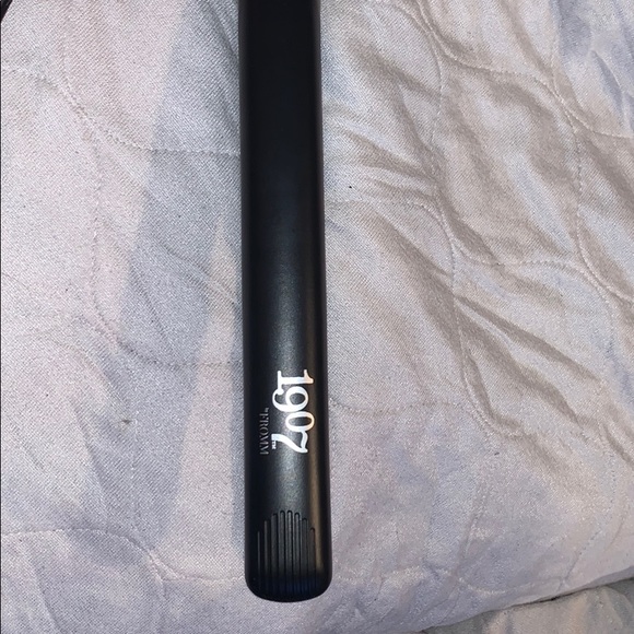 Flat iron - Picture 2 of 2